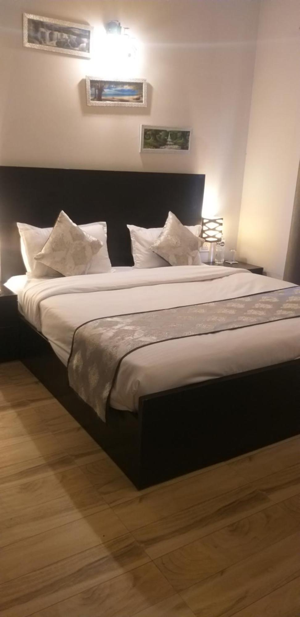 Pearl Suites At Omex Entrenity Vrindāvan Dış mekan fotoğraf