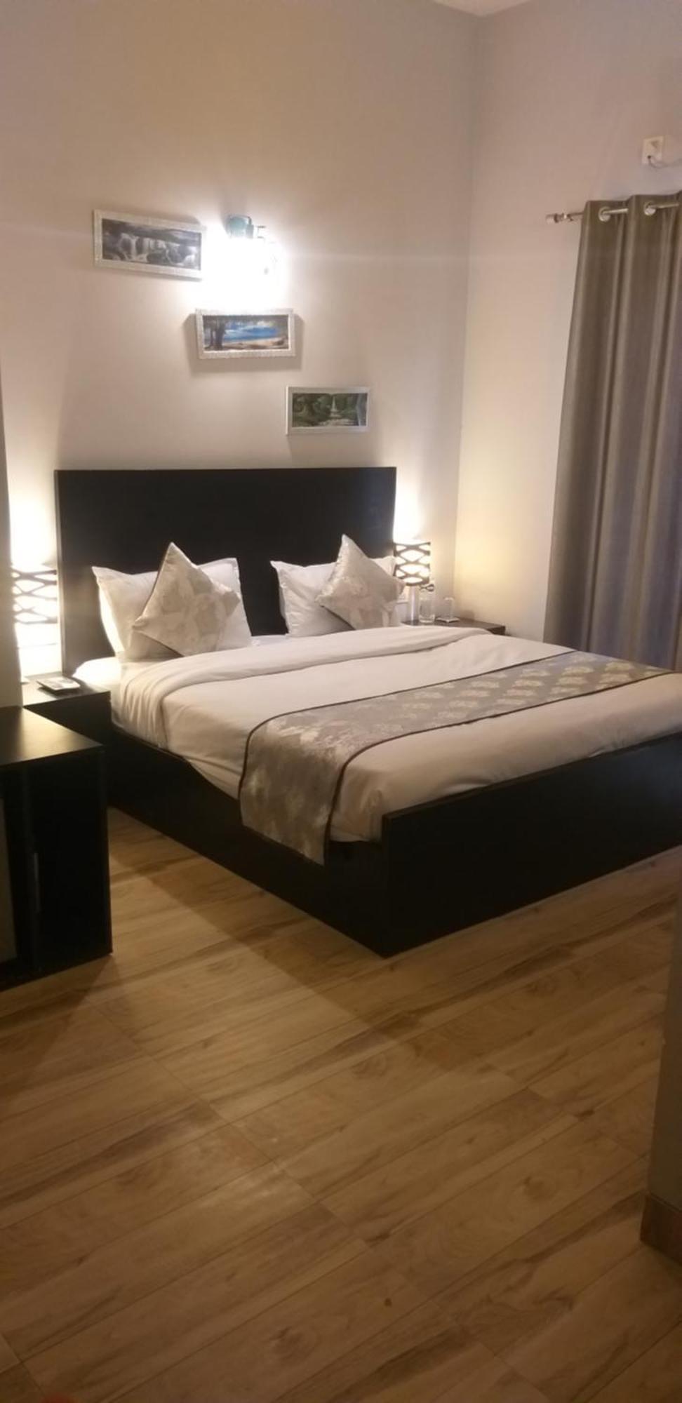Pearl Suites At Omex Entrenity Vrindāvan Dış mekan fotoğraf